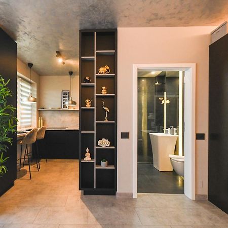 Panoramic Apartment With Terrace Клуж-Напока Екстериор снимка