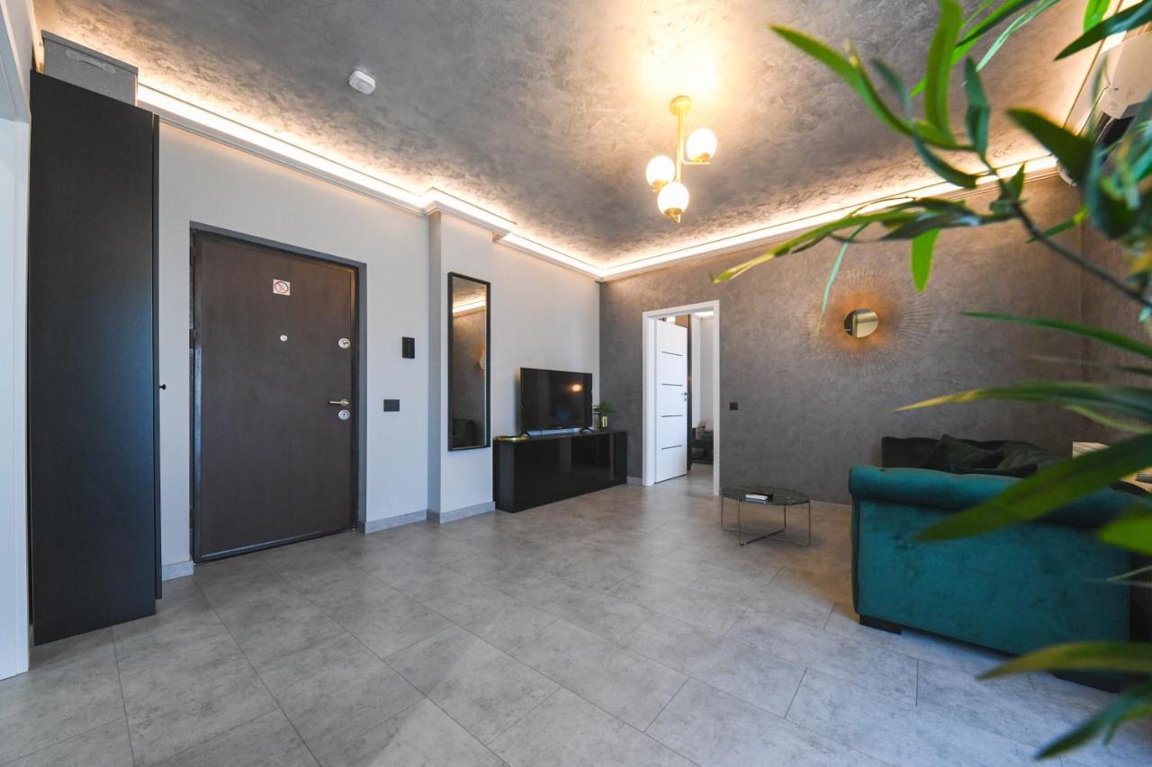 Panoramic Apartment With Terrace Клуж-Напока Екстериор снимка
