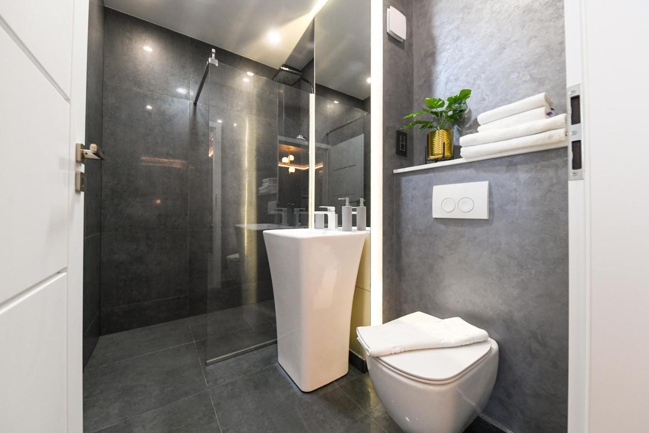 Panoramic Apartment With Terrace Клуж-Напока Екстериор снимка
