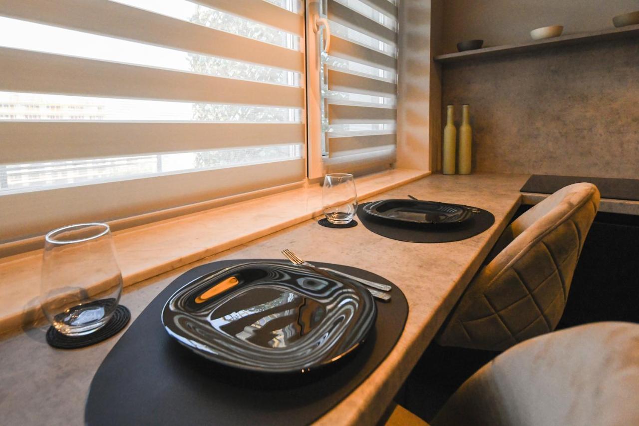 Panoramic Apartment With Terrace Клуж-Напока Екстериор снимка