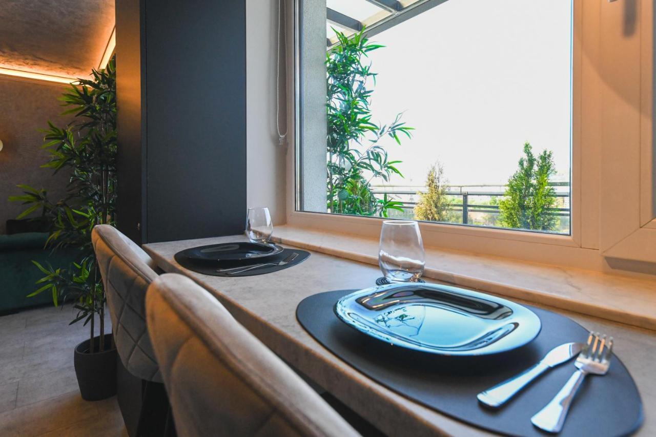 Panoramic Apartment With Terrace Клуж-Напока Екстериор снимка