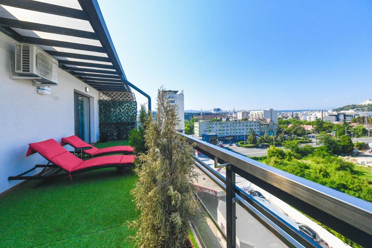 Panoramic Apartment With Terrace Клуж-Напока Екстериор снимка
