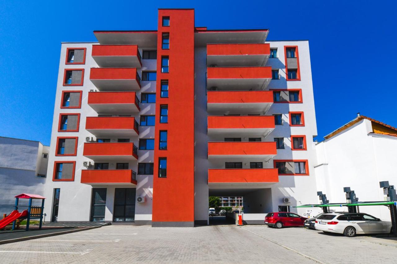Panoramic Apartment With Terrace Клуж-Напока Екстериор снимка